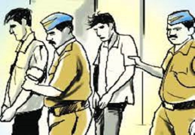 Lucknow: 10 criminals district badar