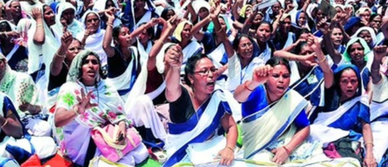 Asha workers protest for  remuneration