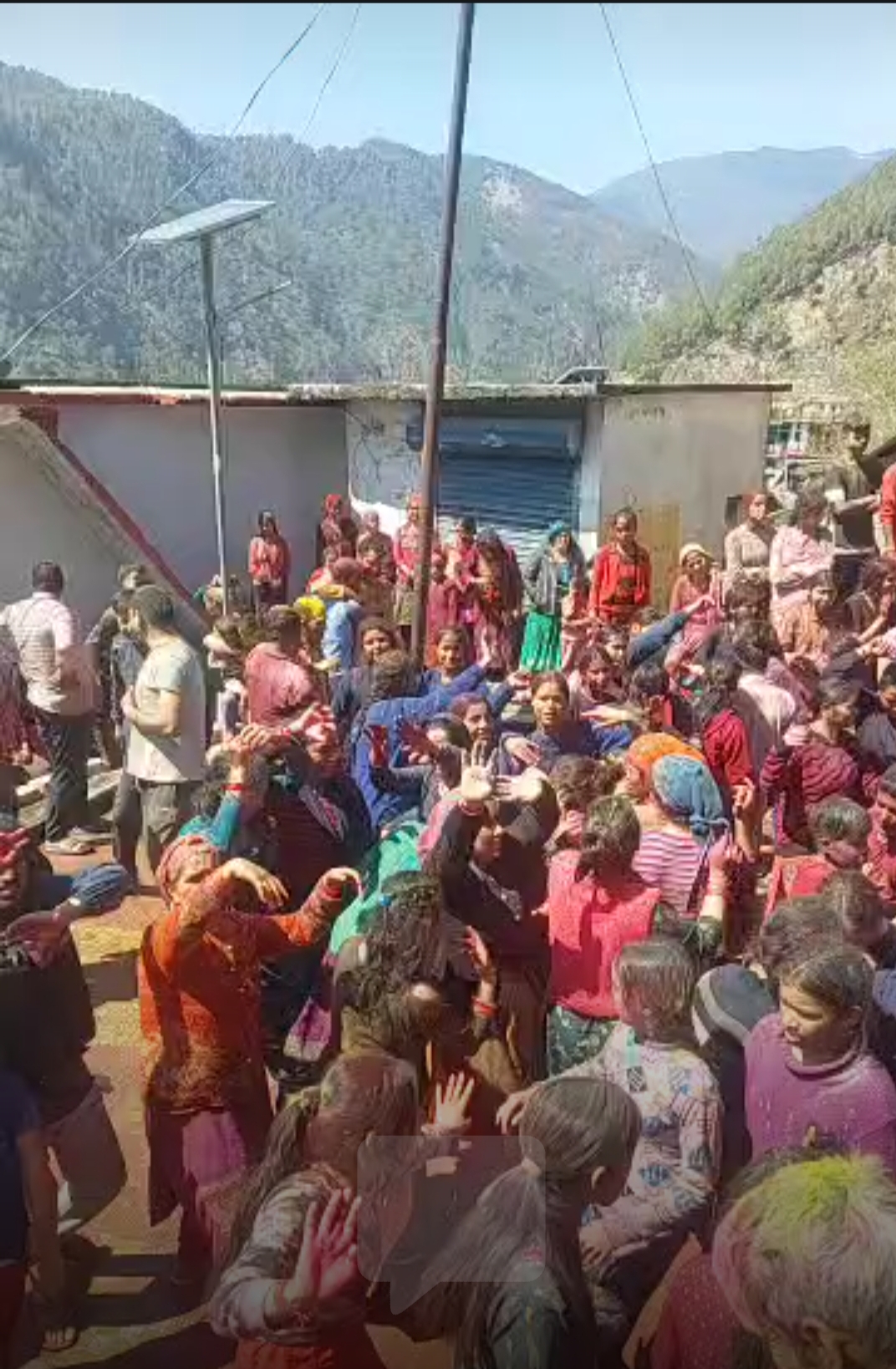 गंगा यमुना घाटी में धूमधाम से मनाया गया होली पर्व