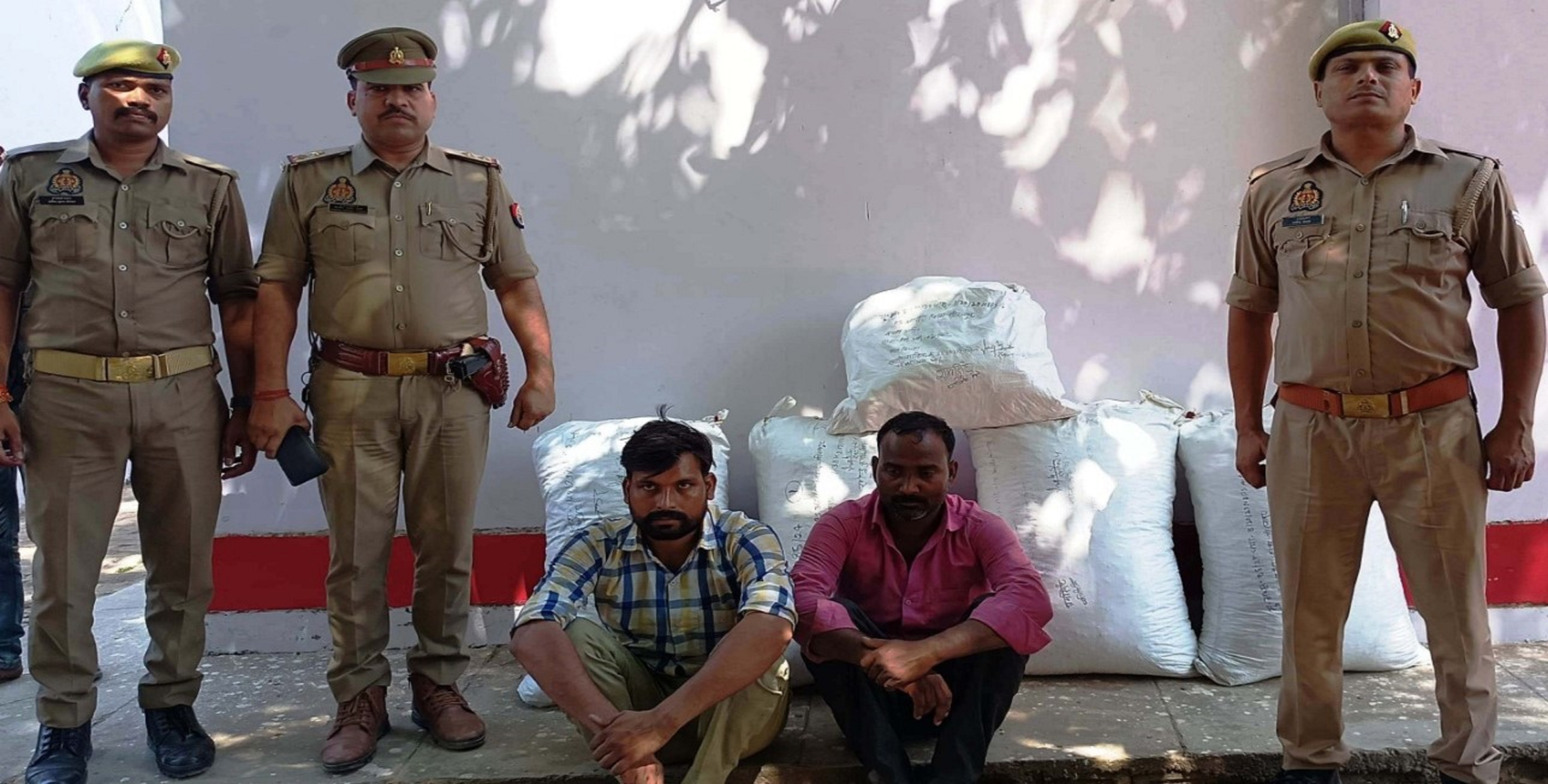 उडीसा से कानपुर जा रहा 45 लाख का गांजा बरामद, दो अंतर्राज्यीय तस्कर गिरफ्तार