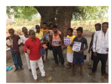 गाँव  में चौपाल  लगाकर  मतदाताओं को जागरूक  करते