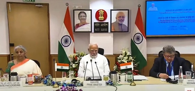 pm modi chair neete aayog pm modi chair neete aayog