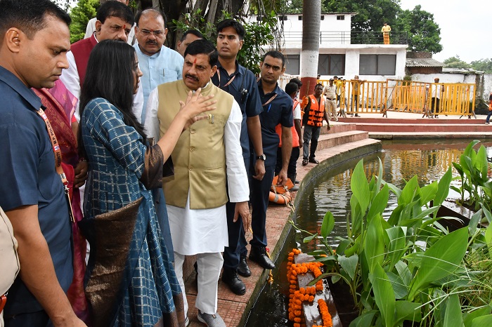 मुख्यमंत्री डॉ. मोहन यादव ने झील बाल उद्यान में नीर नवजीवन परियोजना का शुभारंभ कर संबोधित किया।