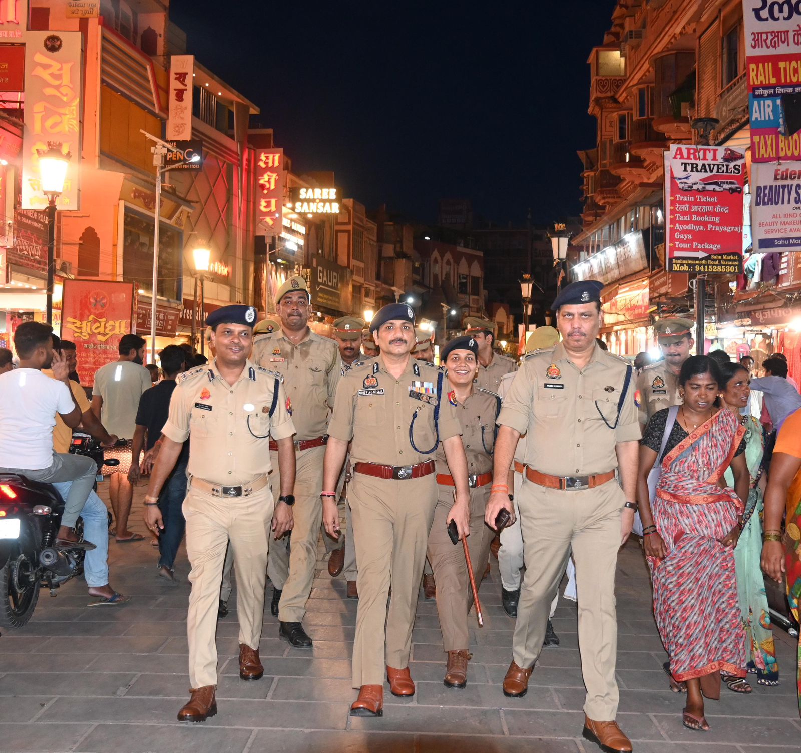 पुलिस कमिश्नर ने कांवरिया रूट का निरीक्षण करते हुए: फोटो बच्चा गुप्ता पुलिस कमिश्नर ने कांवरिया रूट का निरीक्षण करते हुए: फोटो बच्चा गुप्ता
