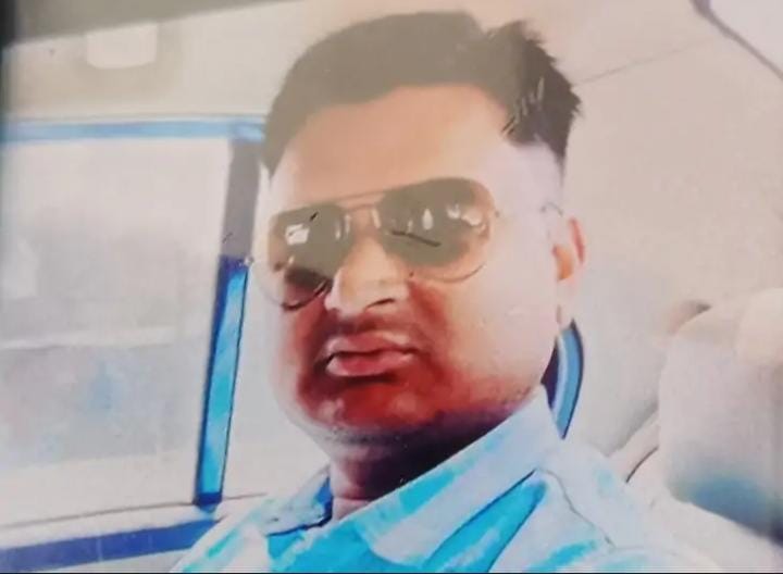 गिरफ्तार जेई फ़ोटो गिरफ्तार जेई फ़ोटो