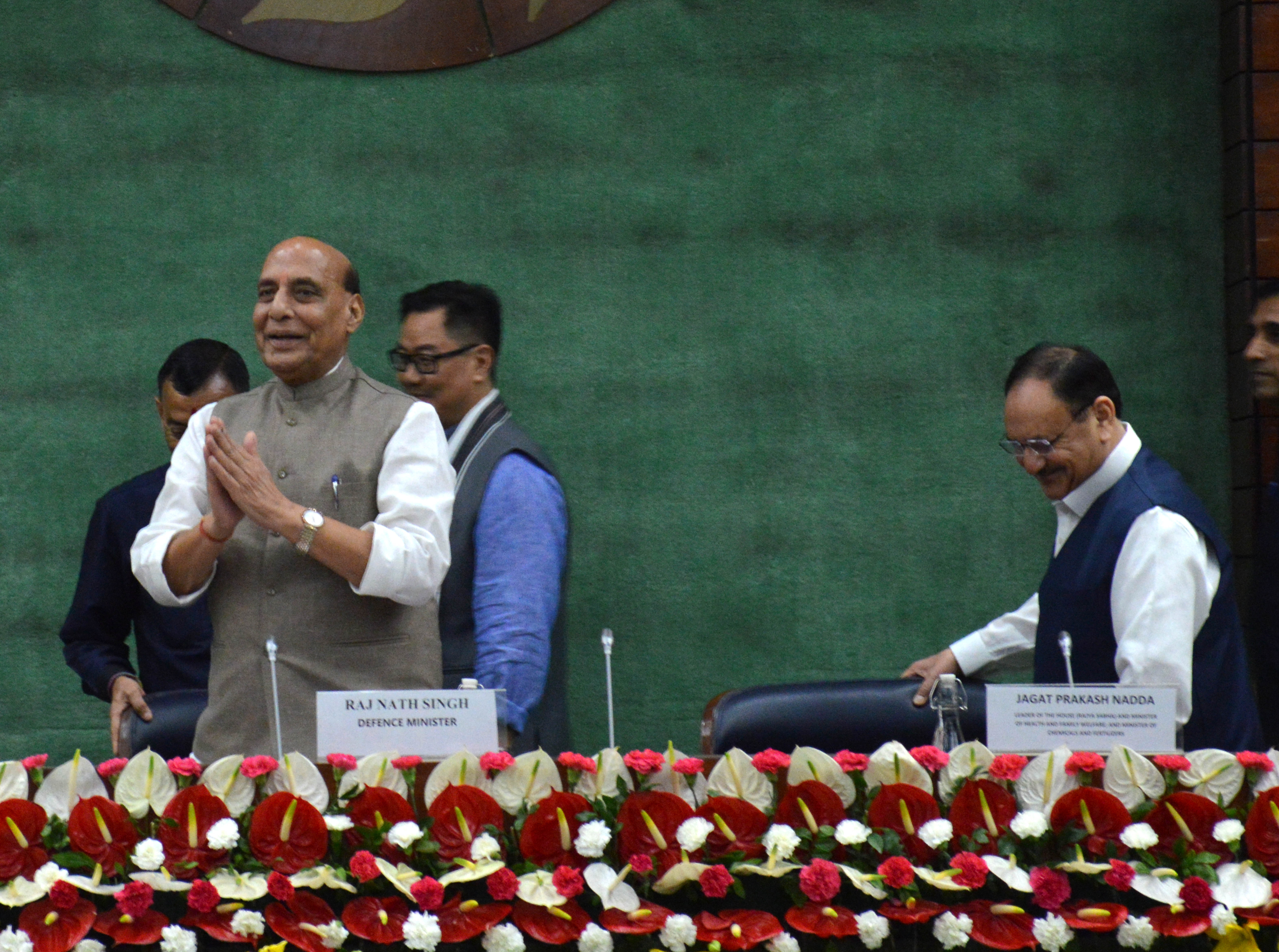 नई दिल्ली में संसद भवन में रविवार को बजट सत्र से पहले सर्वदलीय बैठक के दौरान रक्षा मंत्री राजनाथ सिंह, स्वास्थ्य मंत्री जे पी नड्डा, संसदीय कार्य मंत्री किरेन रिजिजू। नई दिल्ली में संसद भवन में रविवार को बजट सत्र से पहले सर्वदलीय बैठक के दौरान रक्षा मंत्री राजनाथ सिंह, स्वास्थ्य मंत्री जे पी नड्डा, संसदीय कार्य मंत्री किरेन रिजिजू।