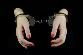 धर्म परिवर्तन का दबाव बनाने के आरोप में लैक्मे अकादमी की संचालिका पति समेत गिरफ्तार धर्म परिवर्तन का दबाव बनाने के आरोप में लैक्मे अकादमी की संचालिका पति समेत गिरफ्तार