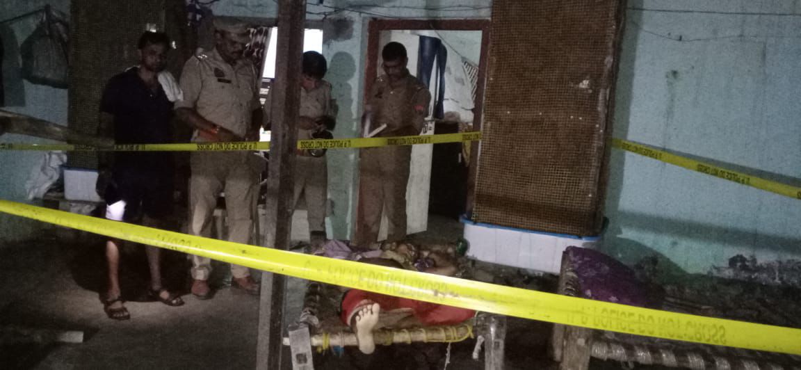मौके पर मौजूद पुलिस मौके पर मौजूद पुलिस