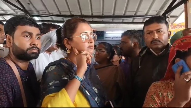 रचना बनर्जी ने अस्पताल का किया औचक निरीक्षण रचना बनर्जी ने अस्पताल का किया औचक निरीक्षण