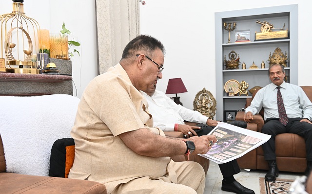 सैनिक कल्याण मंत्री गणेश जोशी विभागीय अधिकारियों के साथ बैठक करते। सैनिक कल्याण मंत्री गणेश जोशी विभागीय अधिकारियों के साथ बैठक करते।