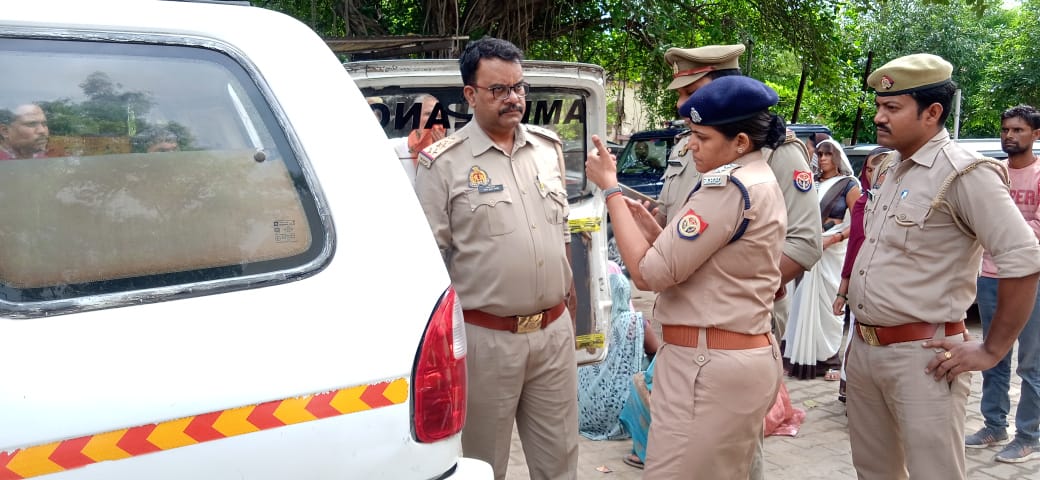 पुलिस पुलिस