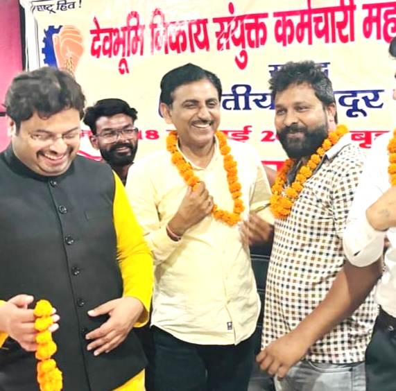 उत्तराखंड के असंगठित श्रमिकों को मिले संगठित श्रमिकों जैसी सुविधा, बोर्ड में उठाएंगे मुद्दा : अजय कांत शर्मा उत्तराखंड के असंगठित श्रमिकों को मिले संगठित श्रमिकों जैसी सुविधा, बोर्ड में उठाएंगे मुद्दा : अजय कांत शर्मा