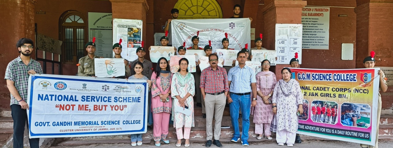 स्वतंत्रता संग्राम के नायकों को समर्पित चित्रकला प्रतियोगिता का आयोजन किया स्वतंत्रता संग्राम के नायकों को समर्पित चित्रकला प्रतियोगिता का आयोजन किया