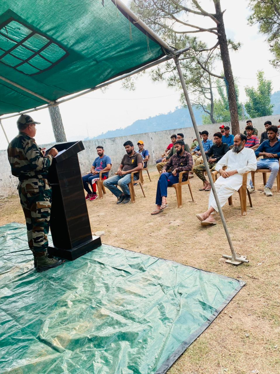 युवाओं के लिए नशीली दवाओं के दुरुपयोग पर शैक्षिक व्याख्यान आयोजित किया युवाओं के लिए नशीली दवाओं के दुरुपयोग पर शैक्षिक व्याख्यान आयोजित किया