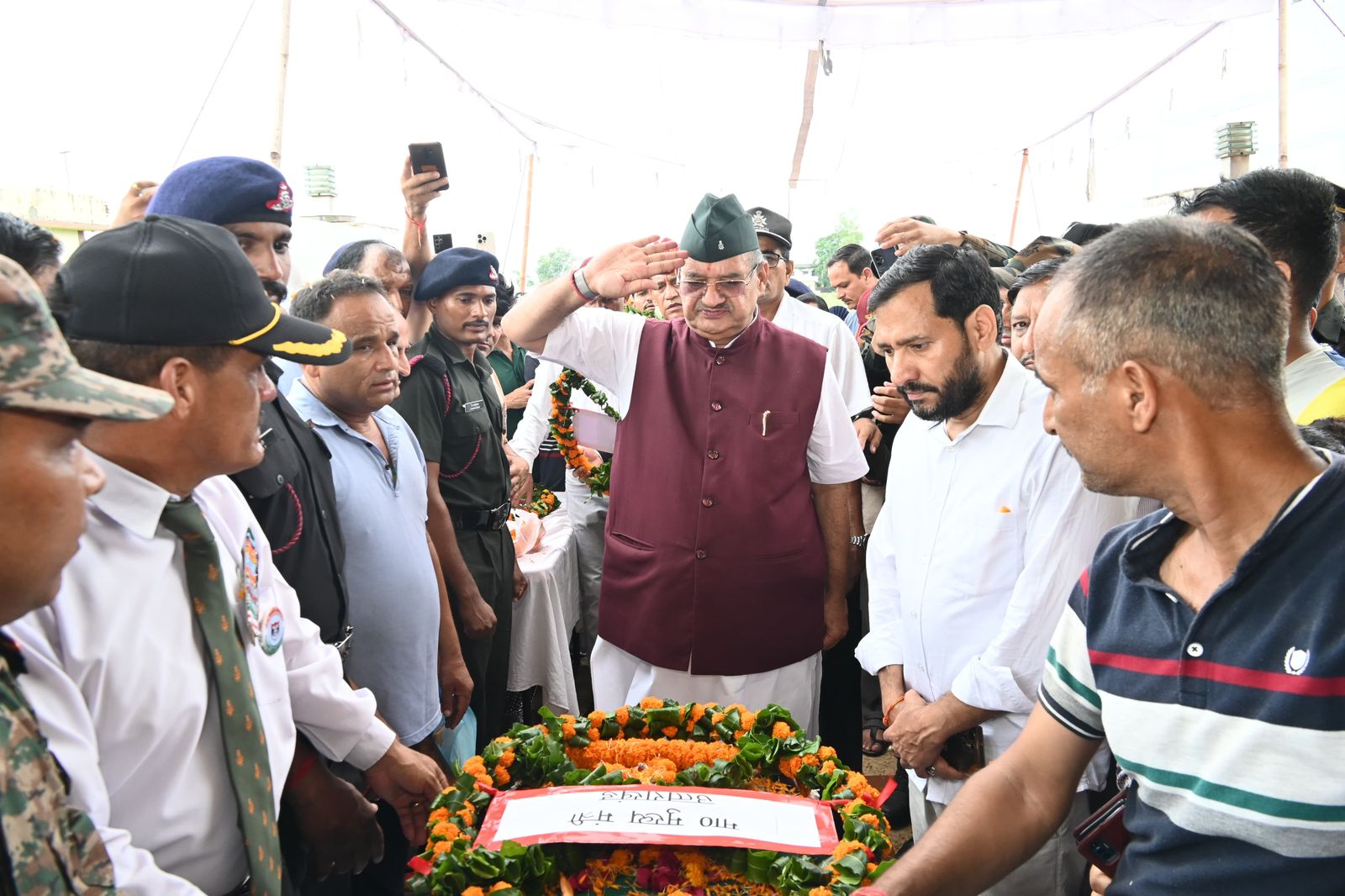 Sainik Welfare Minister paid tribute to Havildar Satye Singh Bisht Sainik Welfare Minister paid tribute to Havildar Satye Singh Bisht