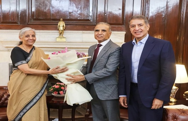 वित्तम मंत्री सीतारमण से मुलाकात करते सुनील भारती मित्तल वित्तम मंत्री सीतारमण से मुलाकात करते सुनील भारती मित्तल