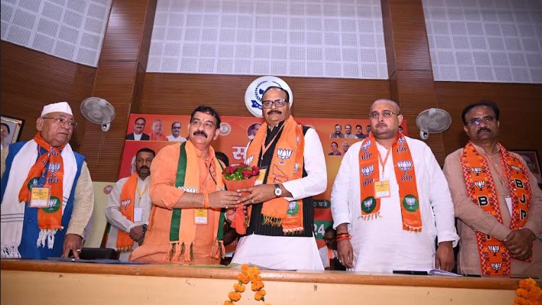 ब्रजेश पाठक ब्रजेश पाठक