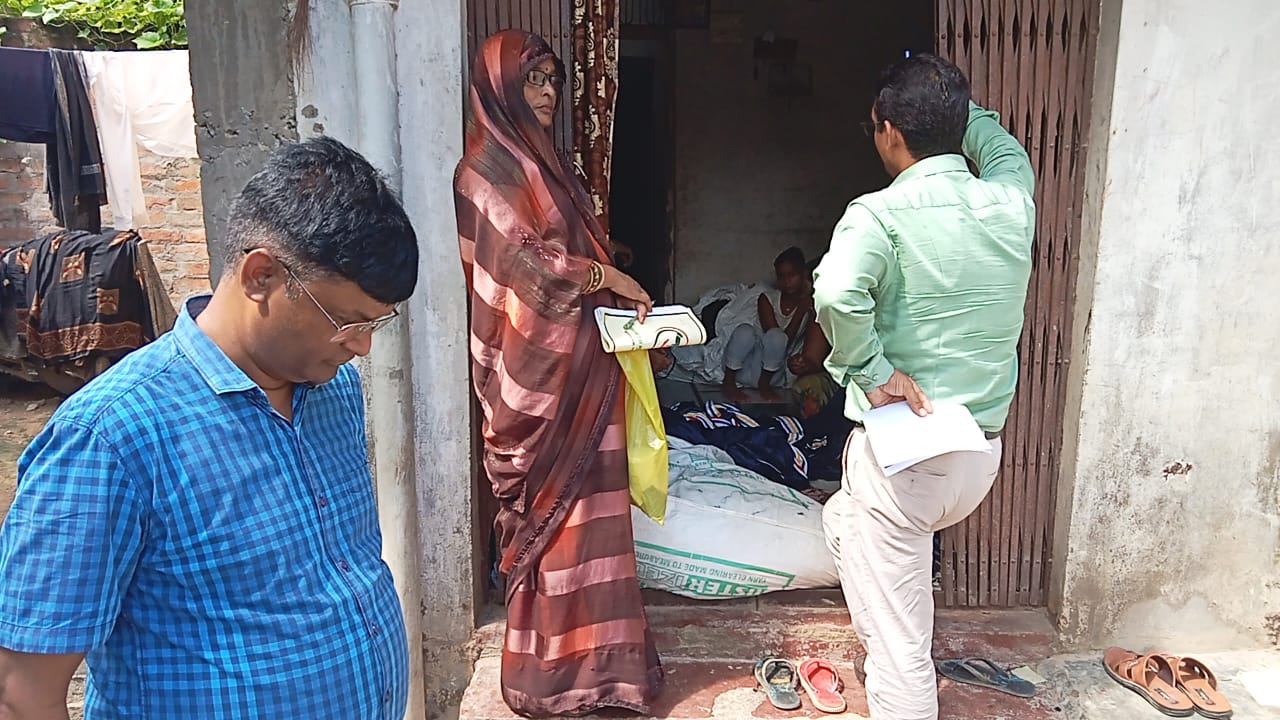 जिला सर्विलांस अधिकारी और जिला मलेरिया अधिकारी ने एमडीए अभियान का जायजा लिया जिला सर्विलांस अधिकारी और जिला मलेरिया अधिकारी ने एमडीए अभियान का जायजा लिया