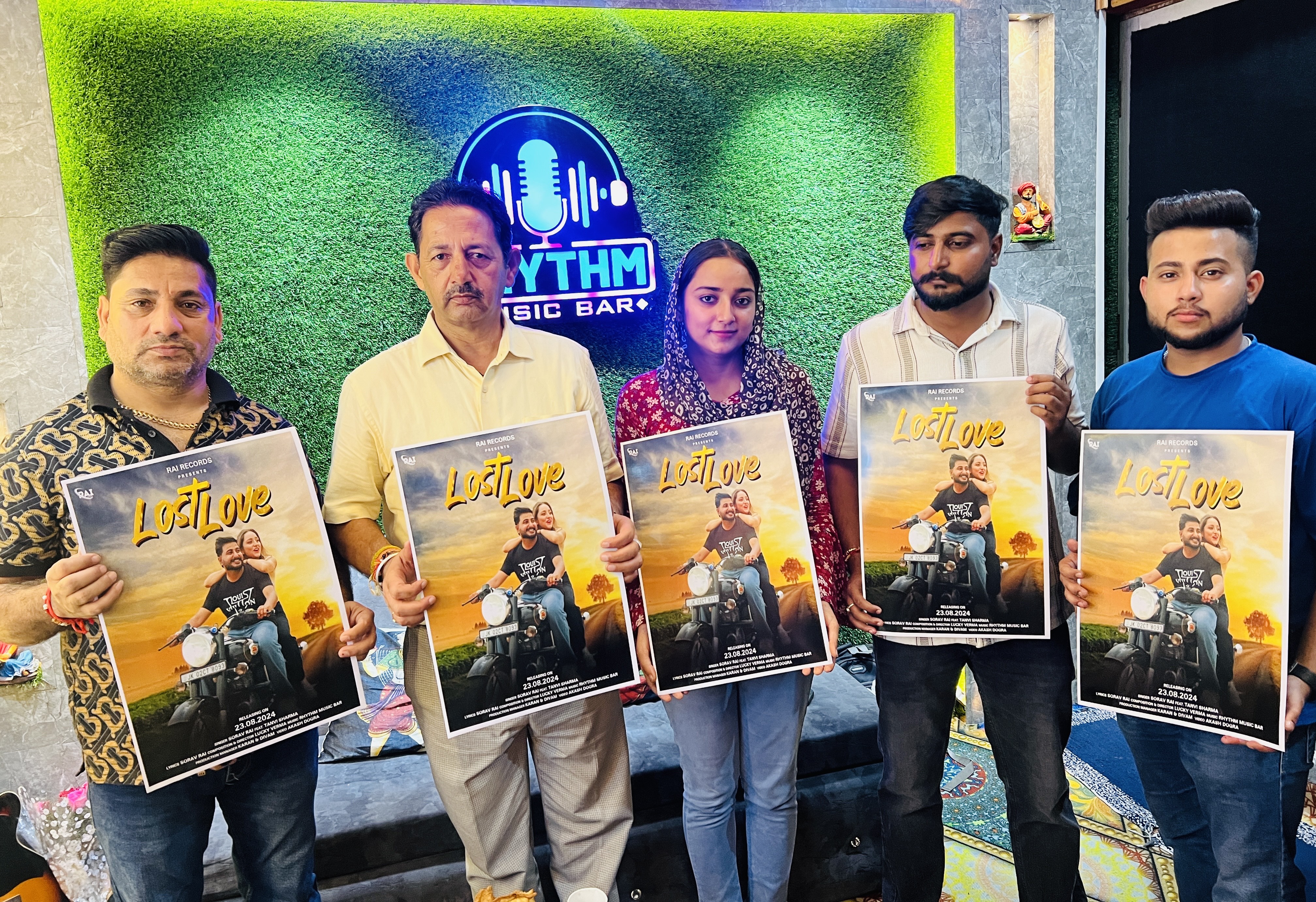 जम्मू में पंजाबी गीत वीडियो एल्बम लॉस्ट लव का विमोचन किया जम्मू में पंजाबी गीत वीडियो एल्बम लॉस्ट लव का विमोचन किया