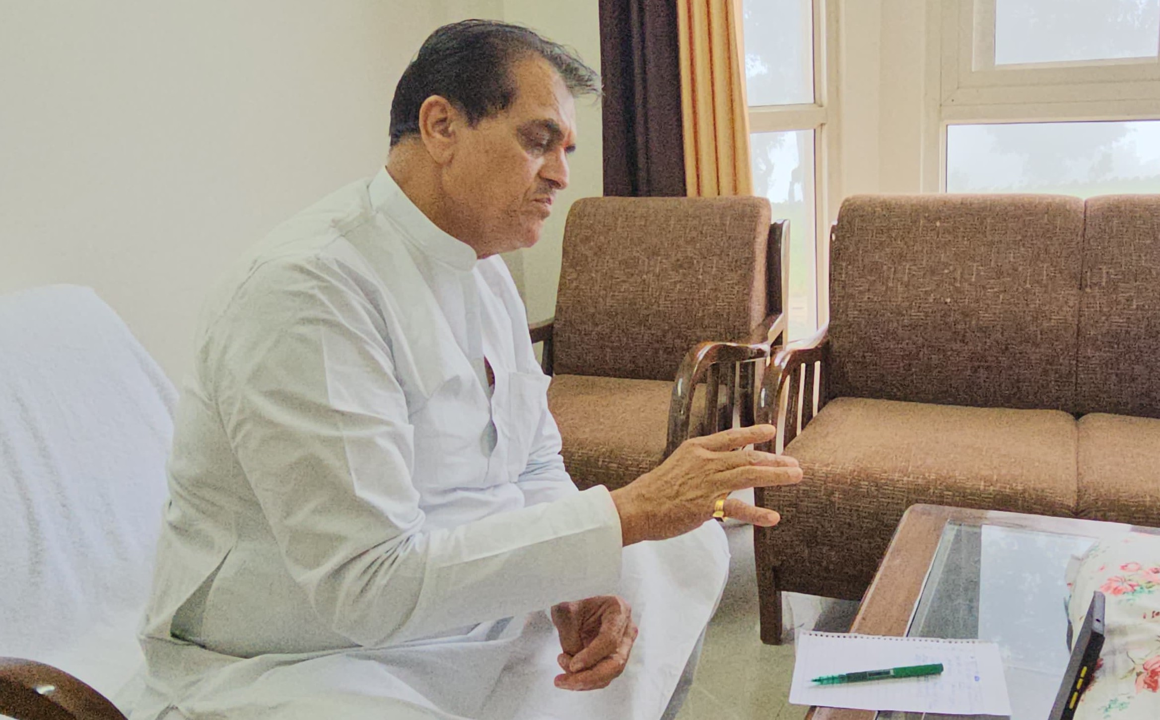 वर्चुअल माध्यम से गैरसैण नगर पंचायत की योजनाओं का लोकापर्ण करते हुए शहरी विकास मंत्री। वर्चुअल माध्यम से गैरसैण नगर पंचायत की योजनाओं का लोकापर्ण करते हुए शहरी विकास मंत्री।