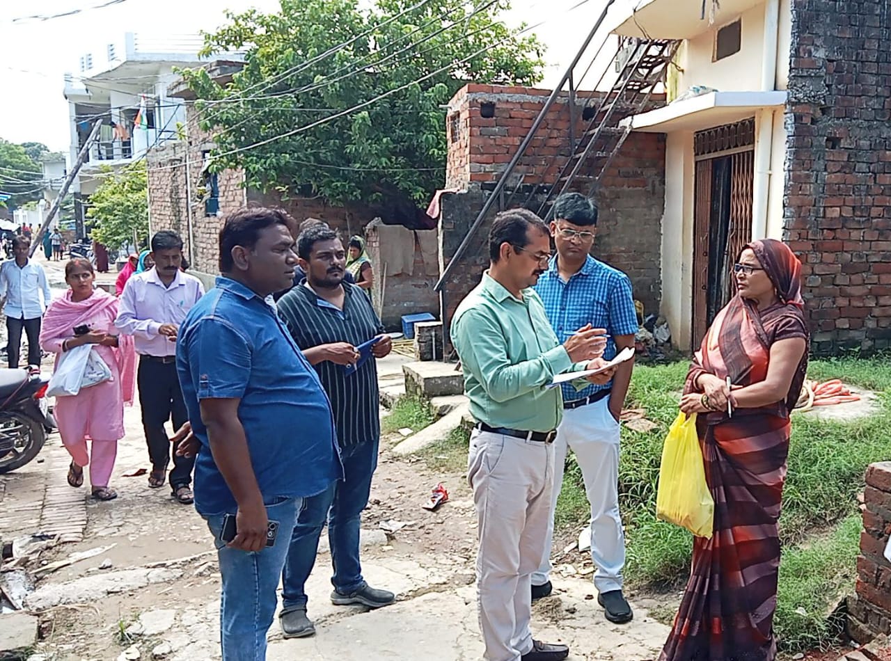 जिला सर्विलांस अधिकारी और जिला मलेरिया अधिकारी ने एमडीए अभियान का जायजा लिया जिला सर्विलांस अधिकारी और जिला मलेरिया अधिकारी ने एमडीए अभियान का जायजा लिया