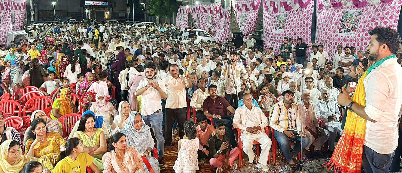 27 Snp- भाजपा युवा नेता देवेंद्र कादियान ने गन्नौर मंडी में संबोधित करते हुए। 27 Snp- भाजपा युवा नेता देवेंद्र कादियान ने गन्नौर मंडी में संबोधित करते हुए।