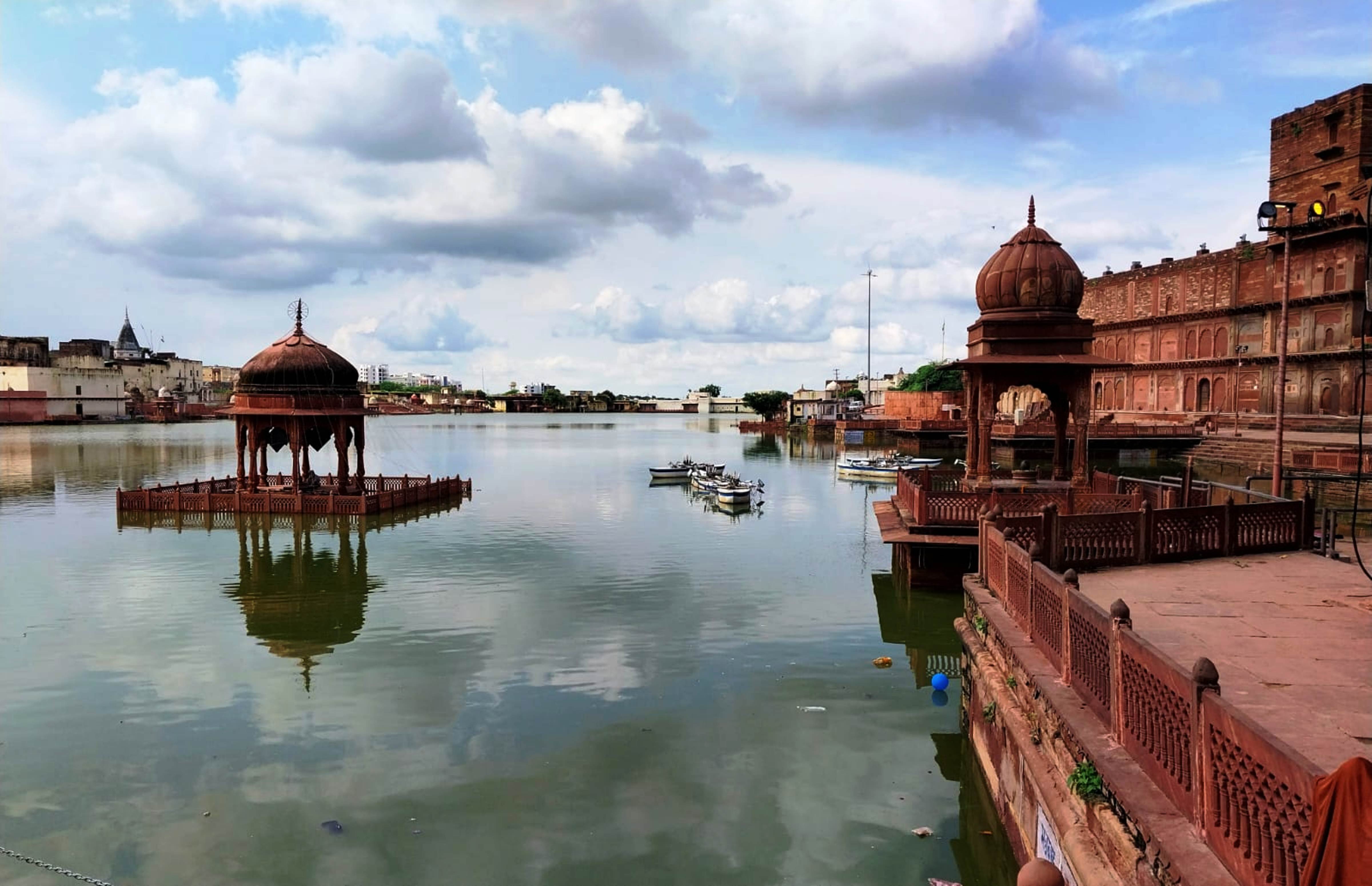 आस्था : भगवान श्री कृष्ण के चरण-चिन्हों को मिलेगी नई पहचान आस्था : भगवान श्री कृष्ण के चरण-चिन्हों को मिलेगी नई पहचान