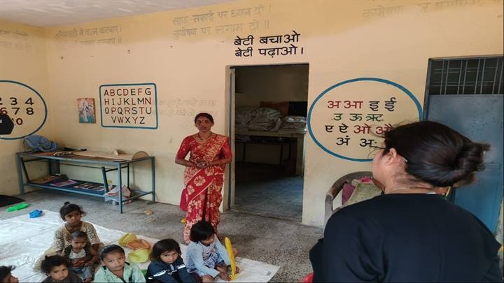 इंदौरः आंगनवाड़ी केन्द्रों, उचित मूल्य दुकानों तथा स्कूलों का निरीक्षण इंदौरः आंगनवाड़ी केन्द्रों, उचित मूल्य दुकानों तथा स्कूलों का निरीक्षण