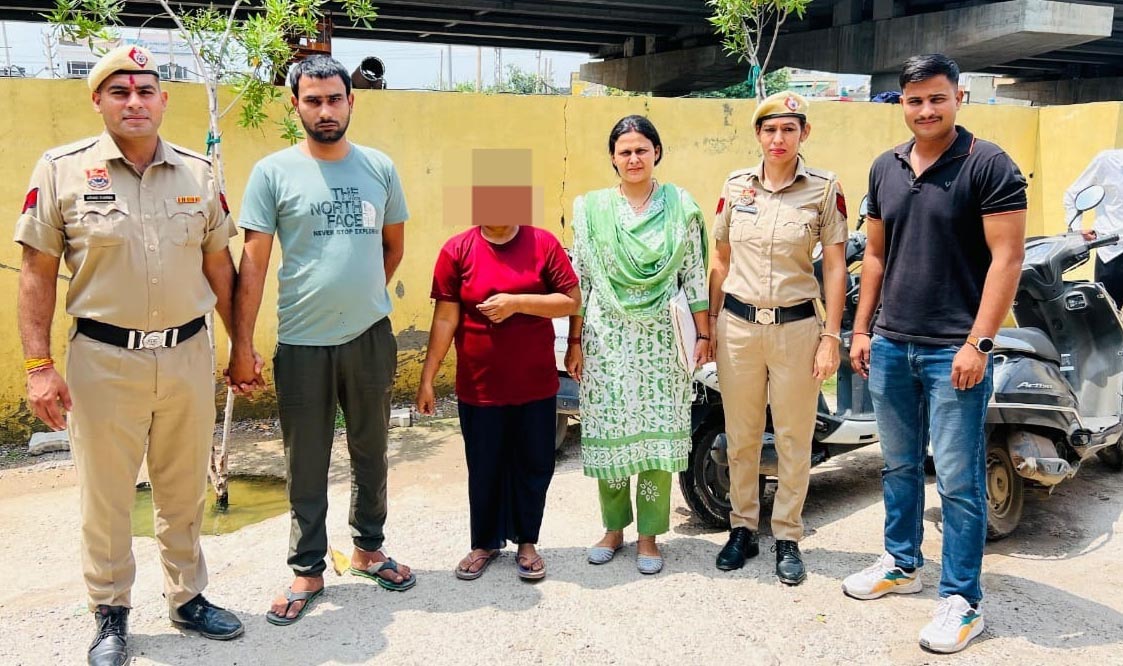 पुलिस द्वारा गिरफ्तार किए गए आरोपी पुलिस द्वारा गिरफ्तार किए गए आरोपी