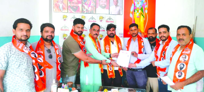बैठक के दौरान बैठक के दौरान