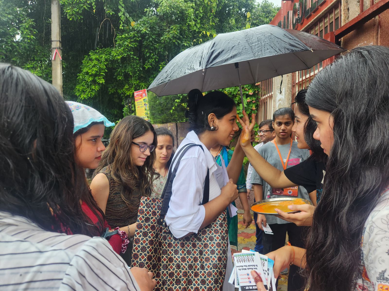 डीयू में नवागंतुक छात्रों का एबीवीपी ने किया स्वागत डीयू में नवागंतुक छात्रों का एबीवीपी ने किया स्वागत