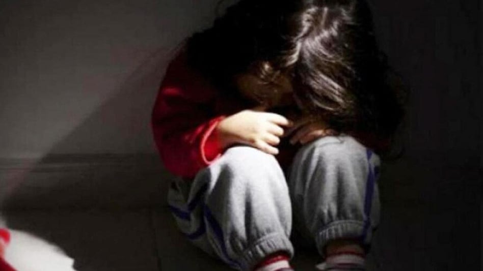 घर के बाहर खेल रहे मासूम के साथ दुष्कर्म, अज्ञात आरोपित पर मुकदमा दर्ज घर के बाहर खेल रहे मासूम के साथ दुष्कर्म, अज्ञात आरोपित पर मुकदमा दर्ज