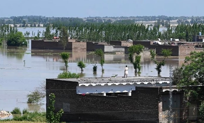 पाकिस्तान के खैबर-पख्तूनख्वा प्रांत इस साल अप्रैल में भी भारी बारिश के बाद आई बाढ़ से भारी तबाही हुई थी। फोटो-इंटरनेट मीडिया पाकिस्तान के खैबर-पख्तूनख्वा प्रांत इस साल अप्रैल में भी भारी बारिश के बाद आई बाढ़ से भारी तबाही हुई थी। फोटो-इंटरनेट मीडिया