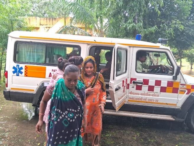 Pregnant women evacuated to safe place in Vadodara district Pregnant women evacuated to safe place in Vadodara district