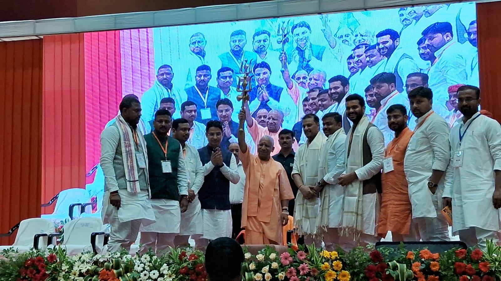 भाजयुमो के प्रदेश स्तरीय कार्यशाला में मुख्यमंत्री: फोटो बच्चा गुप्ता भाजयुमो के प्रदेश स्तरीय कार्यशाला में मुख्यमंत्री: फोटो बच्चा गुप्ता