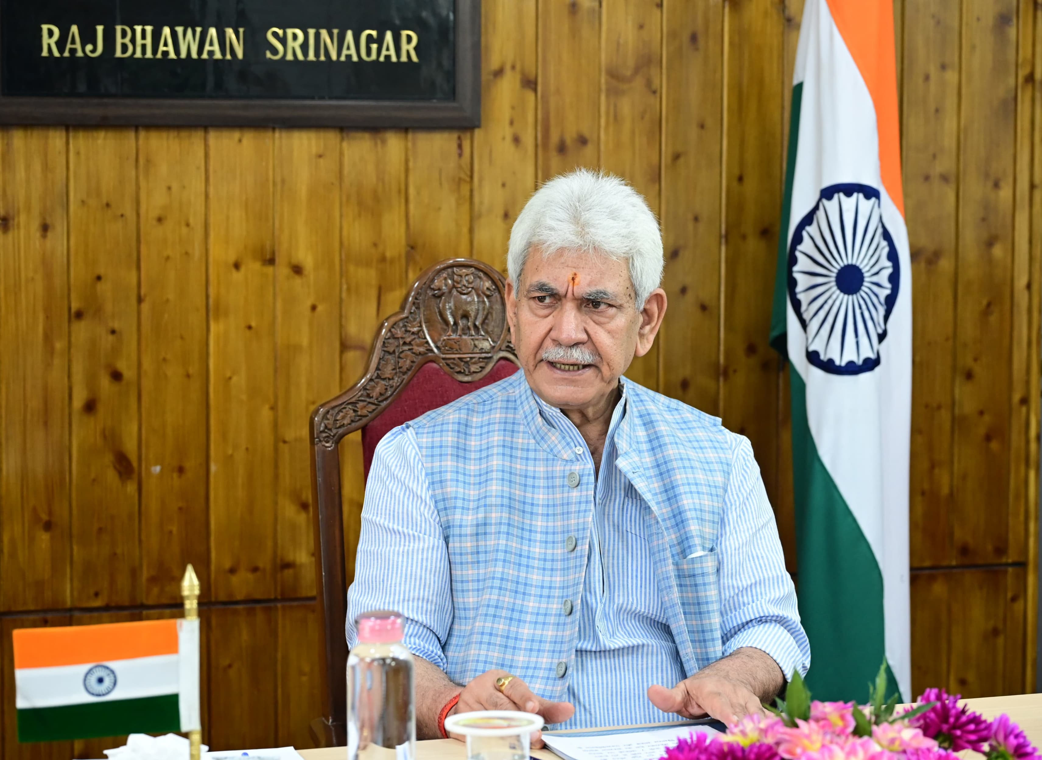 उपराज्यपाल ने जेआईएम एंड डब्ल्यूएस पहलगाम के पर्वतारोहण अभियान के ध्वजारोहण समारोह में भाग लिया उपराज्यपाल ने जेआईएम एंड डब्ल्यूएस पहलगाम के पर्वतारोहण अभियान के ध्वजारोहण समारोह में भाग लिया