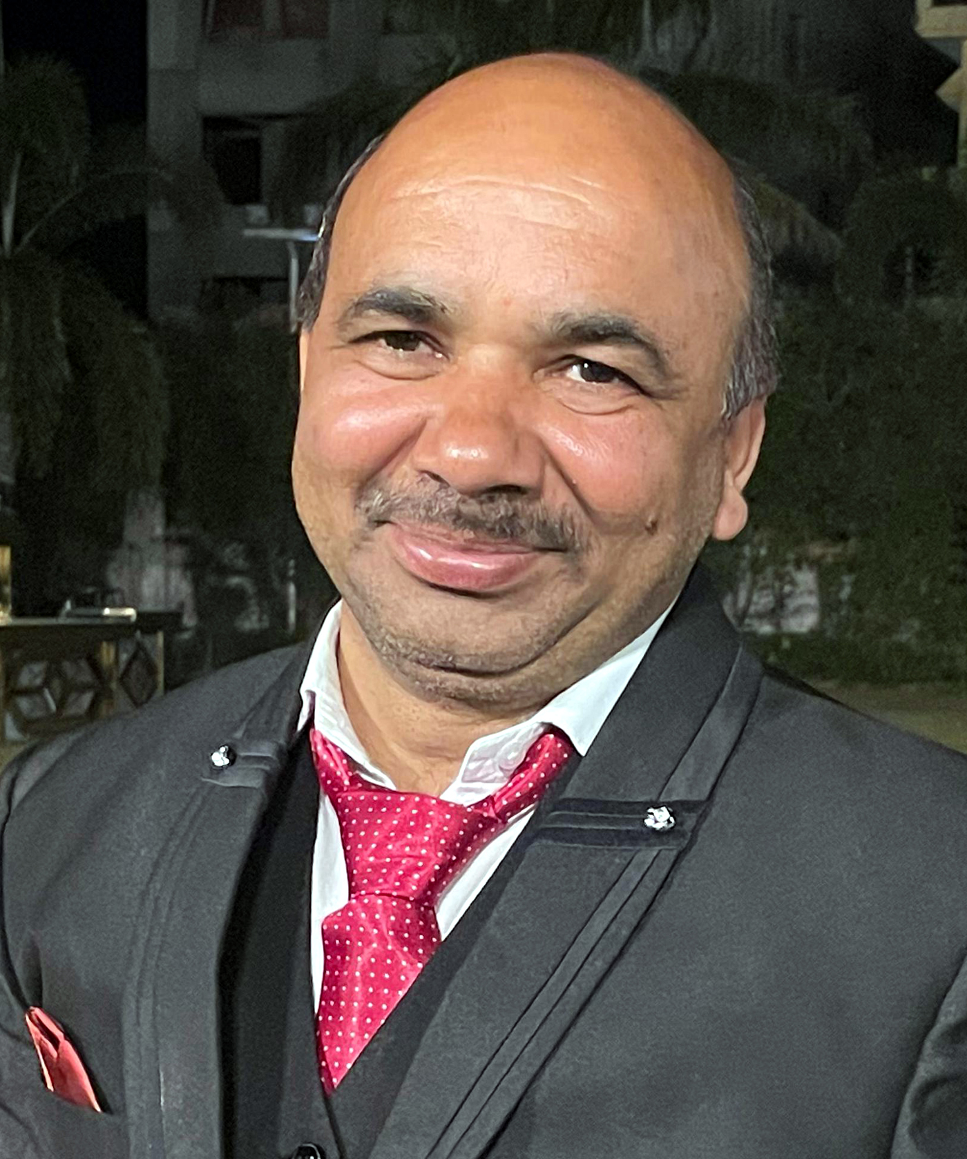 डॉ. नवीन जोशी डॉ. नवीन जोशी