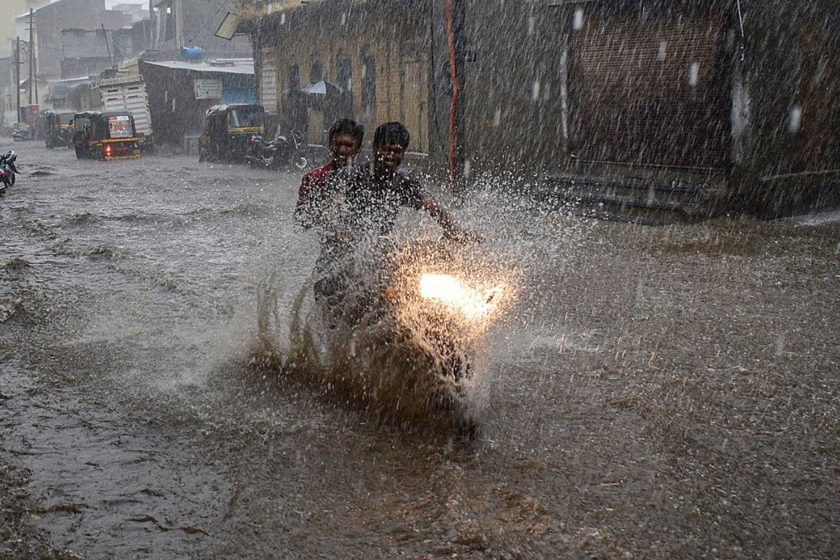 बारिश की गतिविधियां