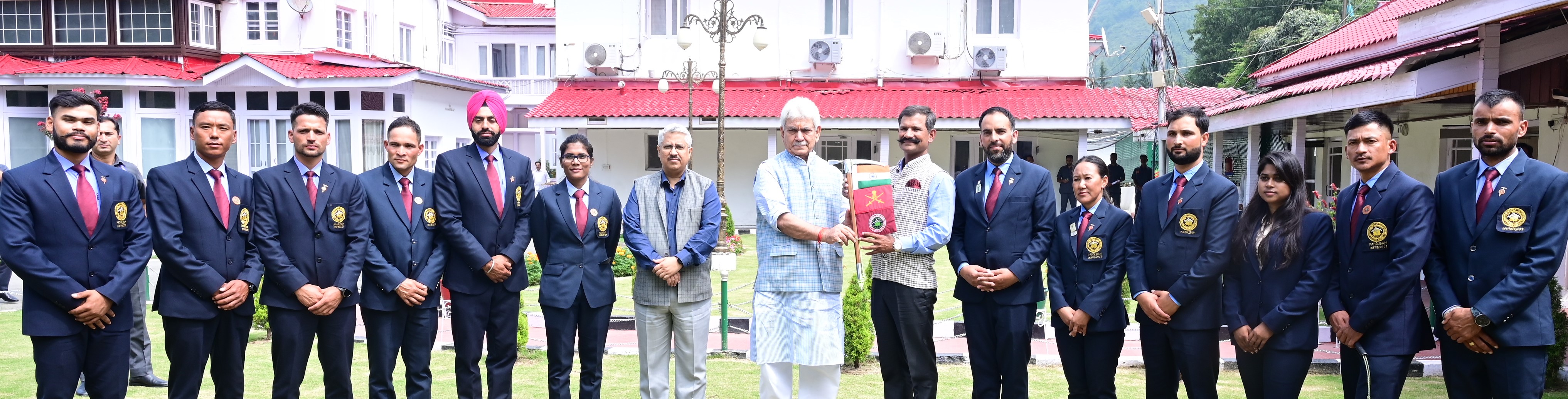 उपराज्यपाल ने जेआईएम एंड डब्ल्यूएस पहलगाम के पर्वतारोहण अभियान के ध्वजारोहण समारोह में भाग लिया उपराज्यपाल ने जेआईएम एंड डब्ल्यूएस पहलगाम के पर्वतारोहण अभियान के ध्वजारोहण समारोह में भाग लिया