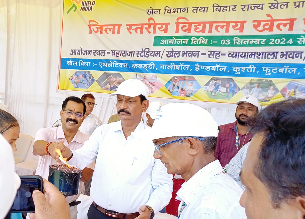 डीएम की अभिभावकों से अपीलबच्चों को बढ़चढ़ कर खेल में हिस्सा लेने दें। डीएम की अभिभावकों से अपीलबच्चों को बढ़चढ़ कर खेल में हिस्सा लेने दें।