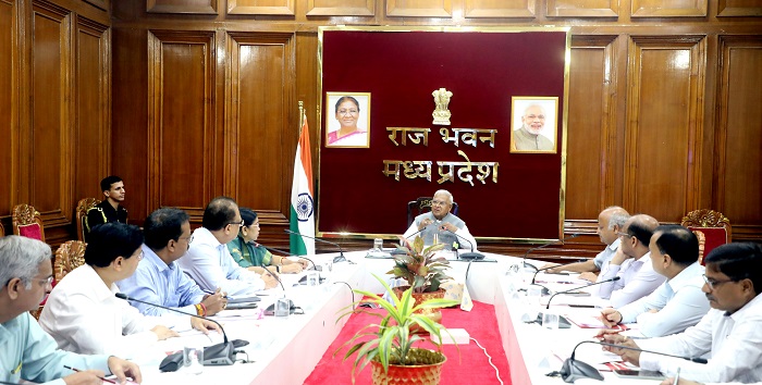 राज्यपाल ने की पंचायत एवं ग्रामीण विकास विभाग की समीक्षा