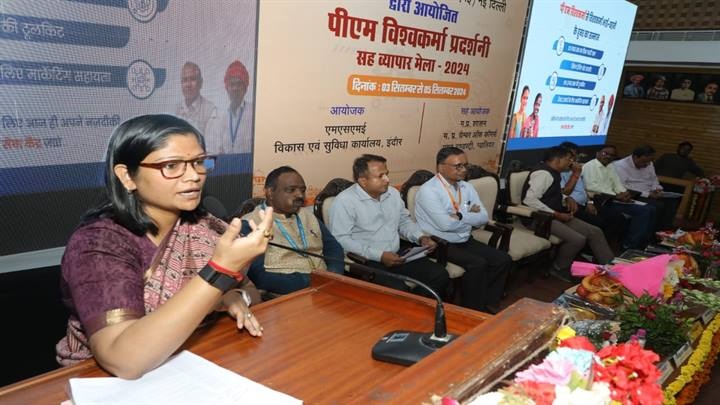 आर्थिक सशक्तिकरण में बड़ी भूमिका निभाएगी पीएम विश्वकर्मा योजनाः कलेक्टर आर्थिक सशक्तिकरण में बड़ी भूमिका निभाएगी पीएम विश्वकर्मा योजनाः कलेक्टर
