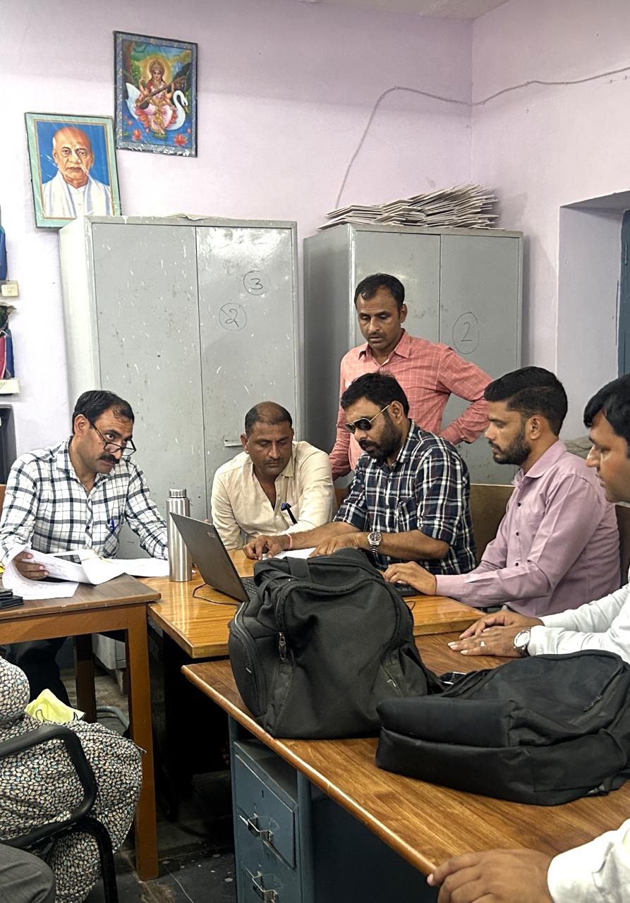 भीलवाड़ा के आसींद में नामदुरस्ती करण के लिए 80 हजार रू की रिश्वत लेते पटवारी ट्रैप, गिरदावर फरार भीलवाड़ा के आसींद में नामदुरस्ती करण के लिए 80 हजार रू की रिश्वत लेते पटवारी ट्रैप, गिरदावर फरार