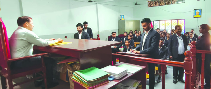 मूट कोर्ट की कार्यवाही के दौरान मूट कोर्ट की कार्यवाही के दौरान