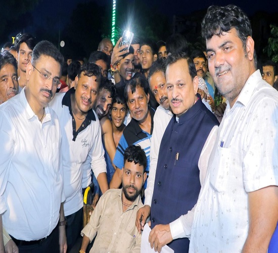 रामकृष्ण नगर दलित बस्ती चूना भठिया से बेदखल नहीं होंगे गरीब: सांसद रमेश अवस्थी रामकृष्ण नगर दलित बस्ती चूना भठिया से बेदखल नहीं होंगे गरीब: सांसद रमेश अवस्थी