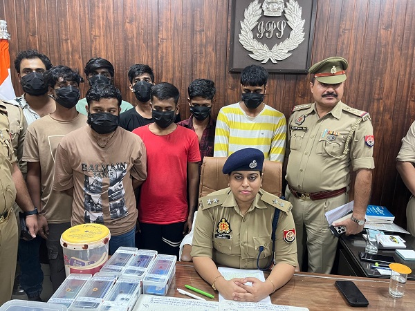 पुलिस ने आठ अपहरणकर्ताओं को गिरफ्तार किया, अपह्त दाे युवकाें काे कराया मुक्त पुलिस ने आठ अपहरणकर्ताओं को गिरफ्तार किया, अपह्त दाे युवकाें काे कराया मुक्त