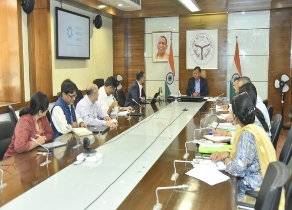 प्रतिनिधि मंडल के साथ बैठक करते मुख्य सचिव प्रतिनिधि मंडल के साथ बैठक करते मुख्य सचिव