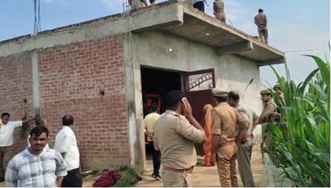 कन्नौज:- कच्छाधारी बदमाशों का आतंक,पति पत्नी को घायल कर दो घरों में लाखों की डकैती कन्नौज:- कच्छाधारी बदमाशों का आतंक,पति पत्नी को घायल कर दो घरों में लाखों की डकैती