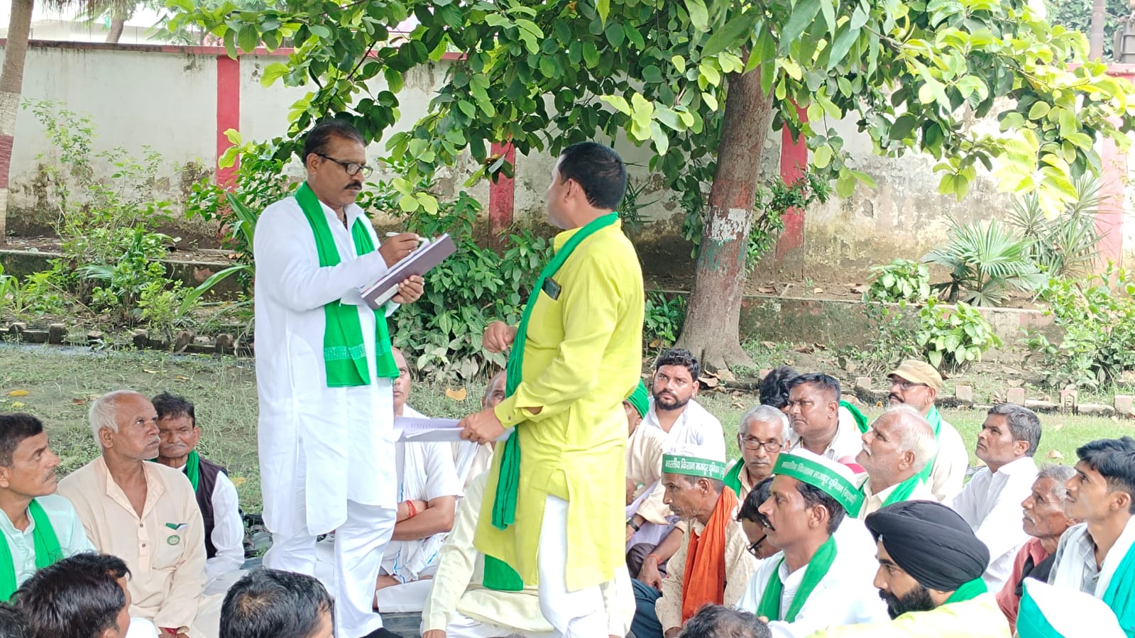 किसान यूनियन ने दिया ज्ञापन, समस्याओ का समाधान न होने पर करेंगे बड़ा आंदोलन किसान यूनियन ने दिया ज्ञापन, समस्याओ का समाधान न होने पर करेंगे बड़ा आंदोलन
