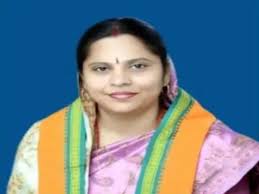 महासमुंद सांसद रूप कुमारी चौधरी का फूलो देवी नेताम से प्रश्न महासमुंद सांसद रूप कुमारी चौधरी का फूलो देवी नेताम से प्रश्न